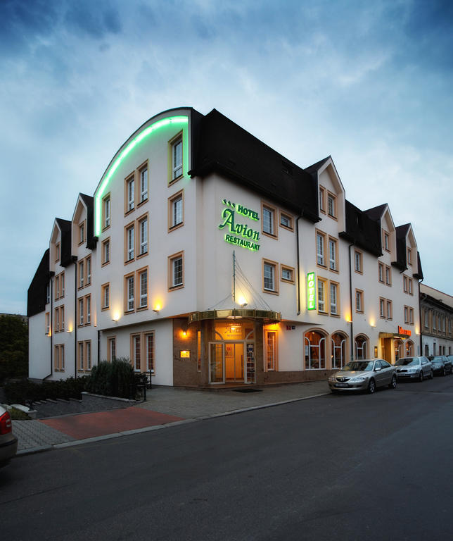 Hotel Avion Prague Exterior photo